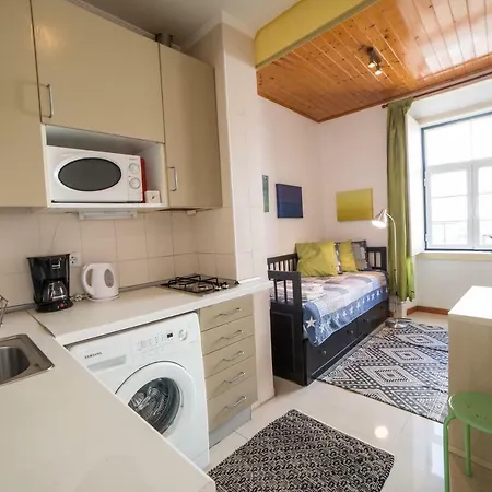 Daire Feels Like Condessa Central Flat Ii